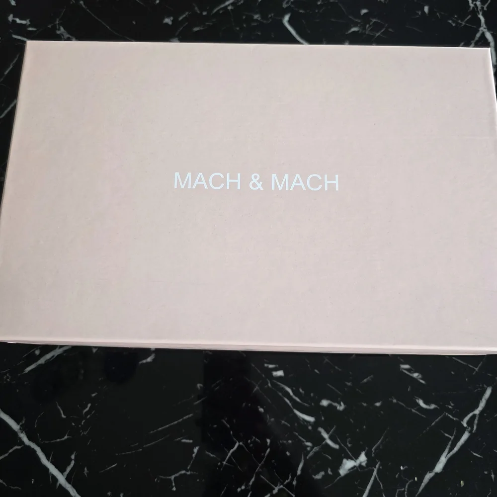 MACH & MACH Silver Heels with Crystal Bow - Picture 2 of 5